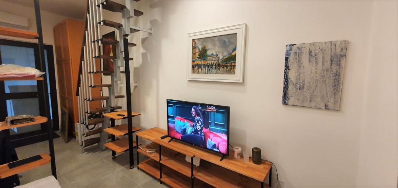 Center Living Apartment Катания Экстерьер фото