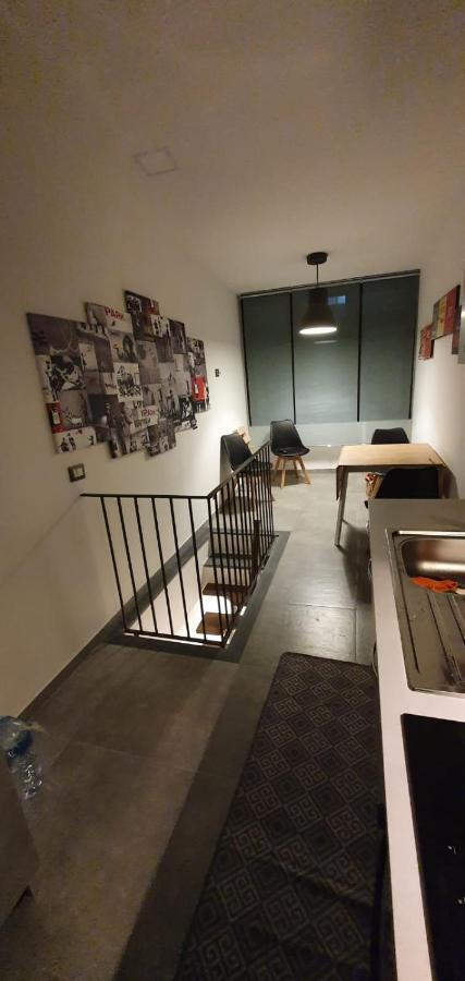 Center Living Apartment Катания Экстерьер фото