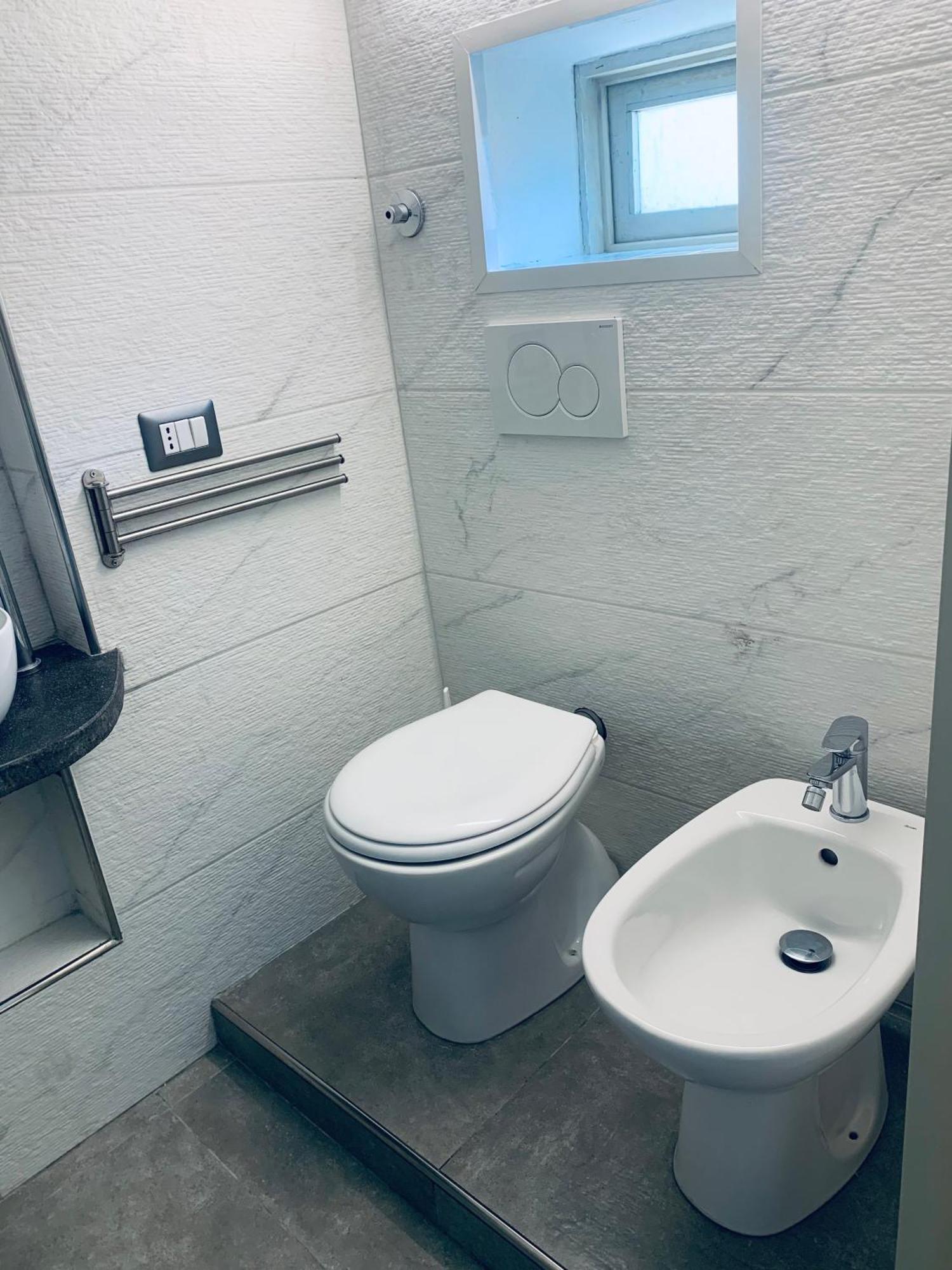 Center Living Apartment Катания Экстерьер фото